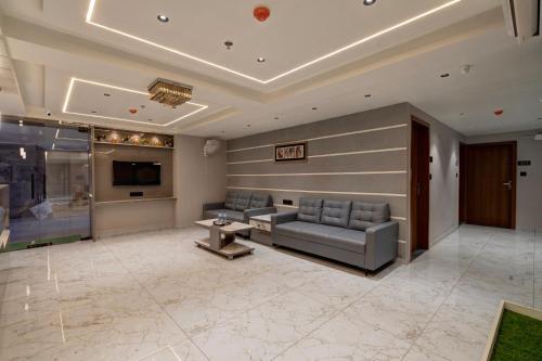 hotel shrimad villa gandhinagar