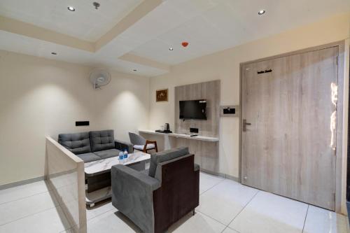 hotel shrimad villa gandhinagar