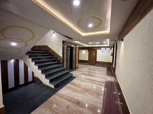 Hotel Vishranti,,3 star