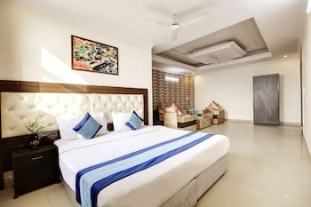 hotel vibe blue
