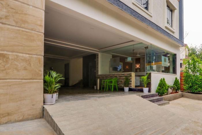 super townhouse sri nirvana grand