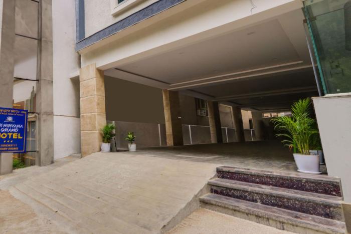 super townhouse sri nirvana grand