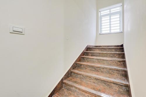 super townhouse sri nirvana grand