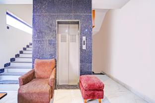 super townhouse lig main road indore
