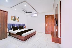 super townhouse lig main road indore