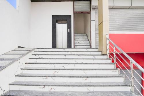 super townhouse narholi bridge mathura