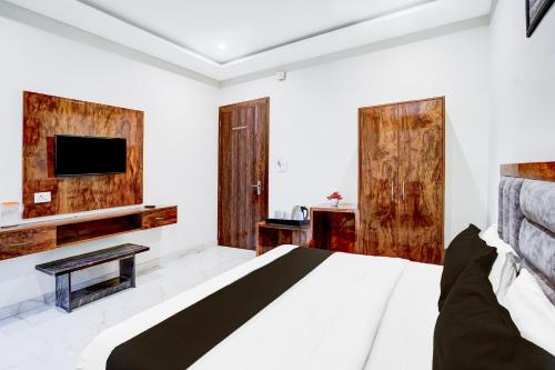 Super Townhouse Narholi Bridge Mathura,,4 star