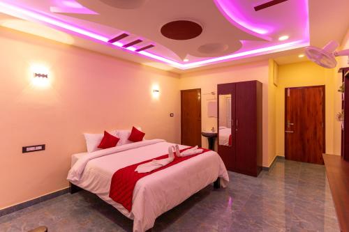 Auro Beach Resort,,3 star