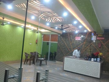 ayodhya cantt palace and restaurant