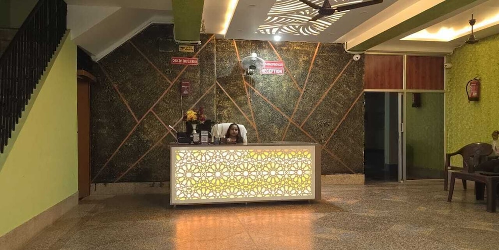 ayodhya cantt palace and restaurant