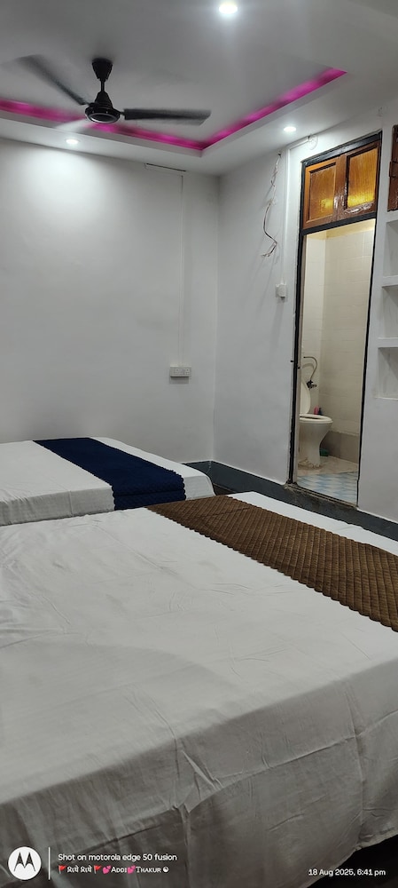 ayodhya cantt palace and restaurant