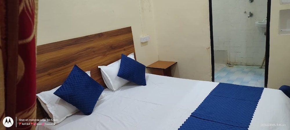 ayodhya cantt palace and restaurant