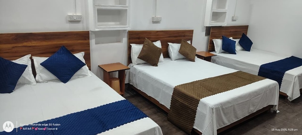 ayodhya cantt palace and restaurant