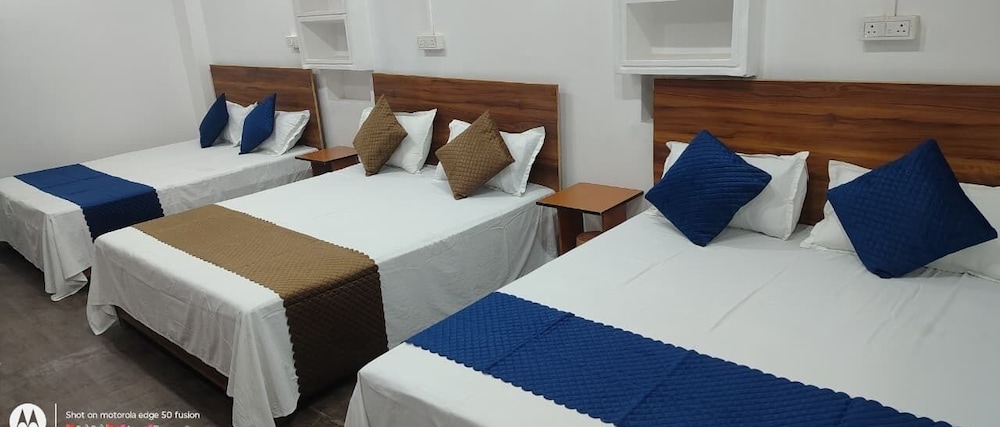 ayodhya cantt palace and restaurant