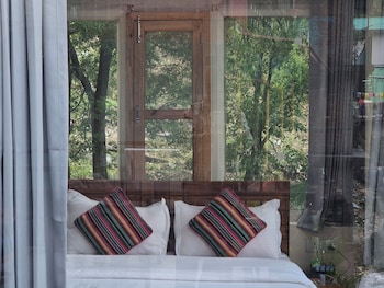 the coverpage boutique stays