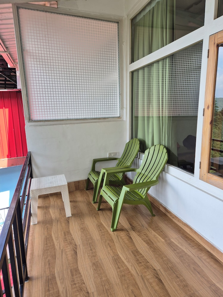 the coverpage boutique stays