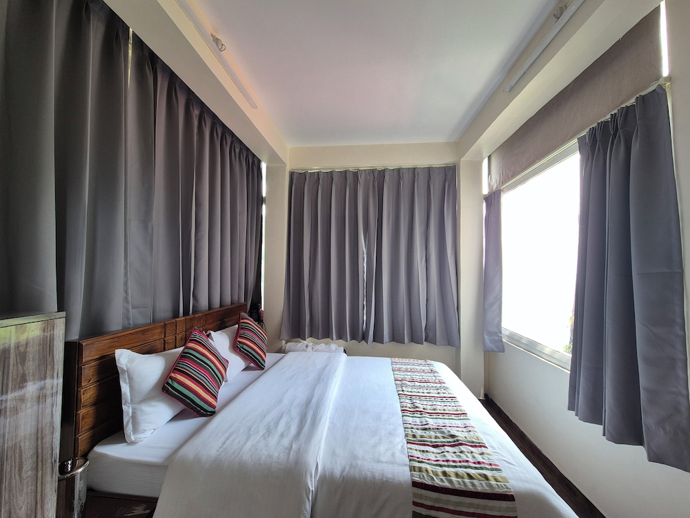 the coverpage boutique stays