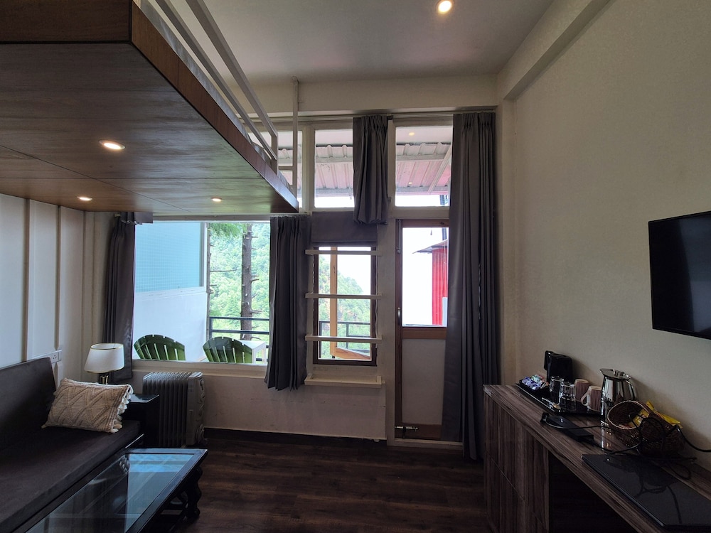 the coverpage boutique stays