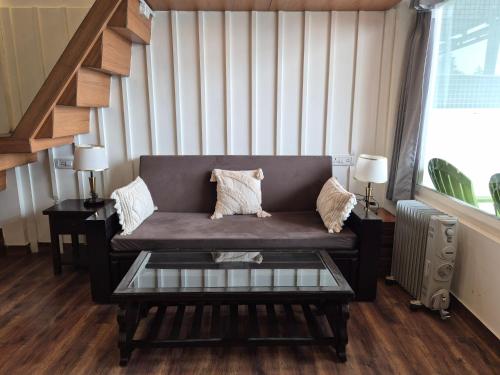 the coverpage boutique stays