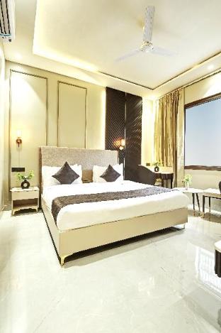 saltstayz select pitampura