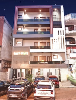 saltstayz select pitampura