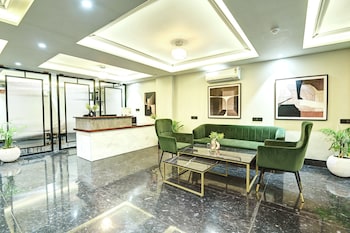 saltstayz select pitampura
