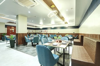 saltstayz select pitampura