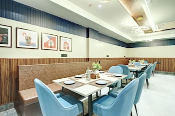 saltstayz select pitampura