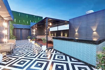 saltstayz select pitampura