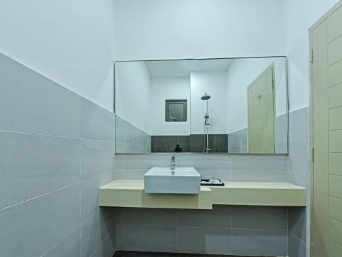 ak cvia hotel