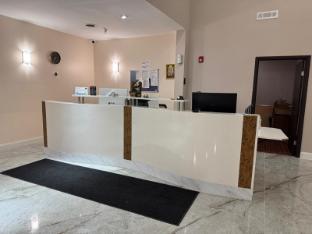 royal inn and suites