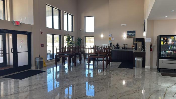 royal inn and suites
