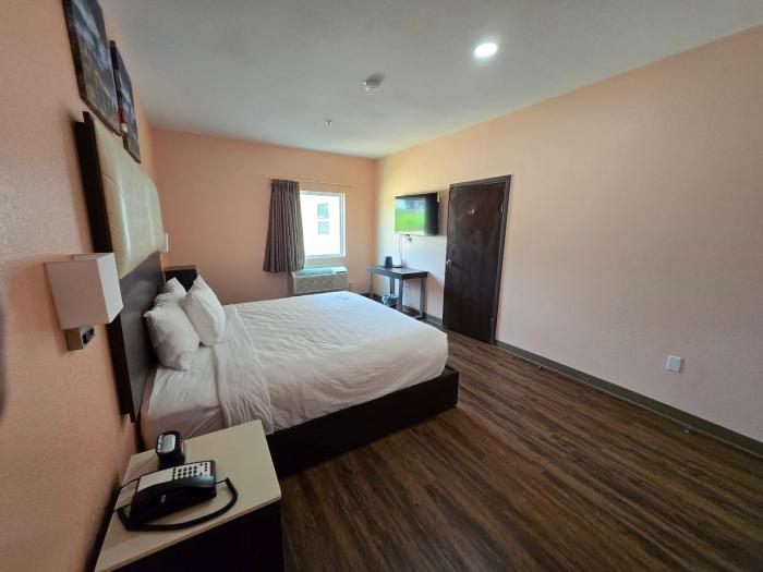 royal inn and suites