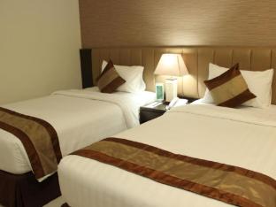 hotel on the rock
