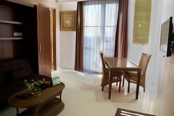 hotel on the rock