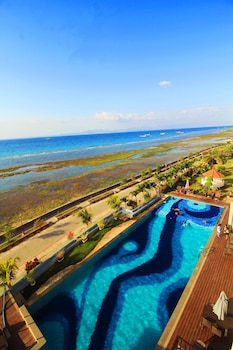 hotel on the rock