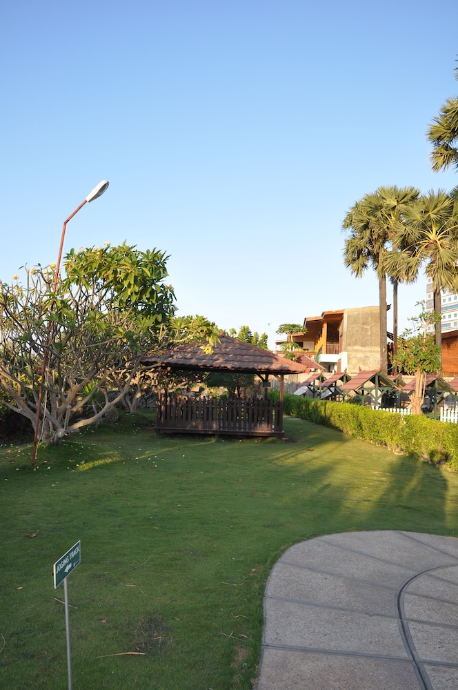 hotel on the rock