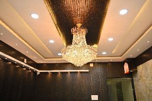 The Vintage Plaza,,2 star