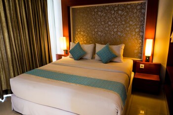 adhi jaya sunset hotel