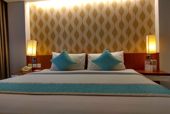 adhi jaya sunset hotel