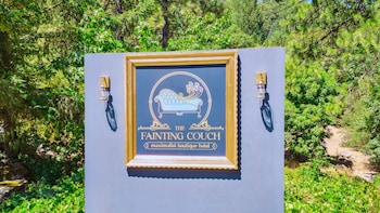 The Fainting Couch Boutique Hotel,,2 star