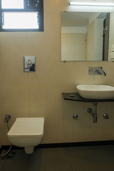 relax holiday home margao railway station