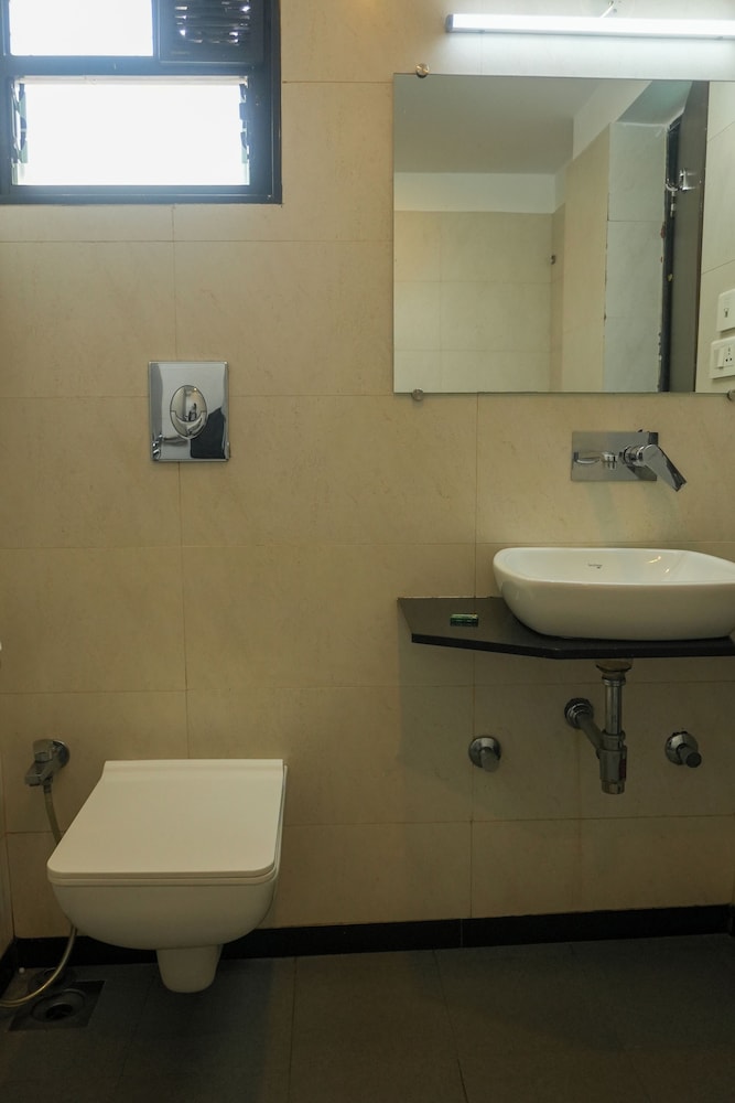 relax holiday home margao railway station