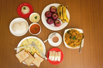 relax holiday home margao railway station