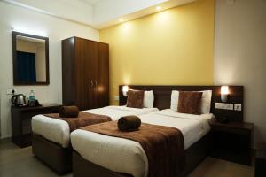 relax holiday home margao railway station