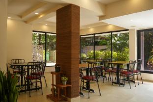 relax holiday home margao railway station