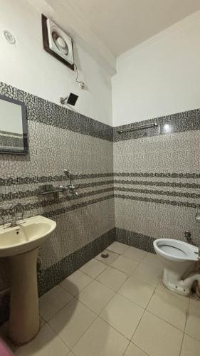 sattva cafe and motel