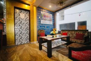 sattva cafe and motel