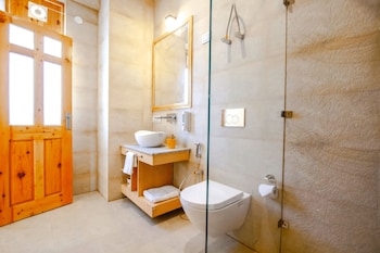 amber cottage manali