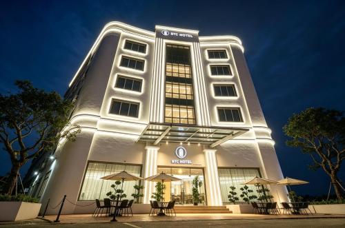 btc hotel